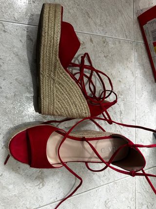 Sandalias RAID rojas con cuña