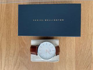 Reloj Daniel Wellington con 3 correas