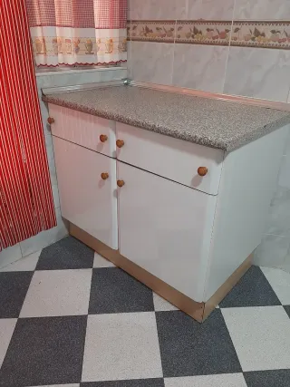 Cocina completa mármol y madera