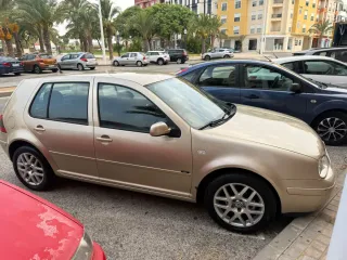 Volkswagen Golf 2003