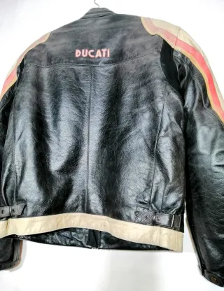 Antigua chaqueta de cuero Ducati Talla XL Hombre