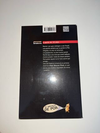 Una mà freda en la boira