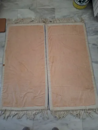 Alfombras de lana con diseño floral