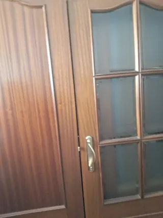 Puertas interiores de sapelly con cristal