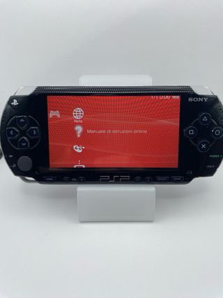 Sony PSP 1004 Nera + Gioco Ratatouille UMD