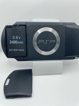 Sony PSP 1004 Nera + Gioco Ratatouille UMD