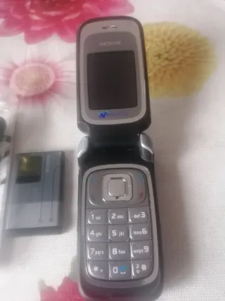 Móvil Nokia Flip Negro/Plateado