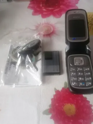 Móvil Nokia Flip Negro/Plateado