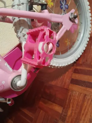 Bicicleta Barbie rosa