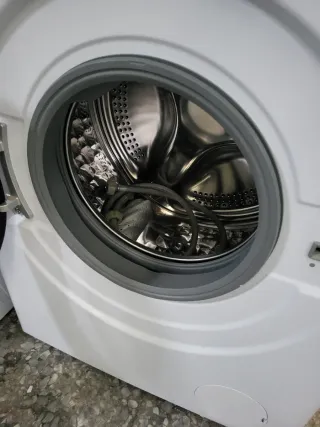 Lavadora Nevir 8 kg, usada solo unos meses