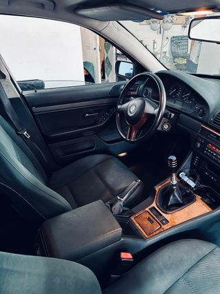 BMW E39 520i 2001 pegatina B