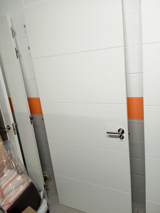 Puerta interior blanca 203x82x3,5