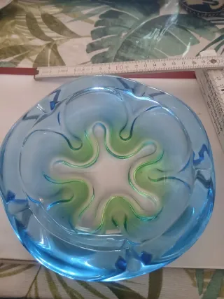 Cenicero de cristal azul y verde