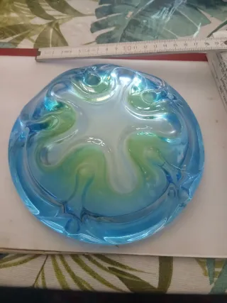 Cenicero de cristal azul y verde