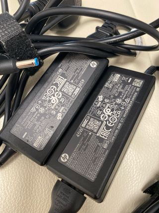 2 Caricabatterie portatili HP 45W