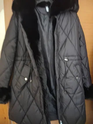 Anorak negro con pelo talla 40-42