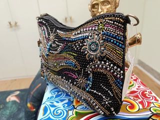 Bolso limitado, Mary francés, Accesories
