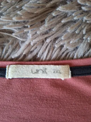 Blusa bicolor rosa empolvado negro