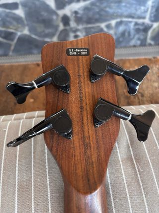 Bajo Eléctrico Warwick Corvette $$ Black Dragon