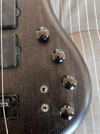 Bajo Eléctrico Warwick Corvette $$ Black Dragon