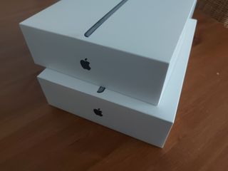 Scatole vuote originali Apple per iPad