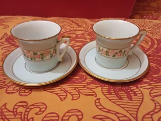 Servizio da caffè in porcellana con vasoio