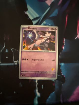 Carta Pokémon Mewtwo 130 HP