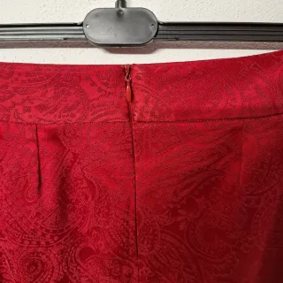 Gonna rossa damascata