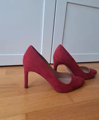 Salones rojos tacón talla 38
