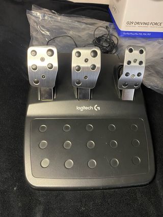 Volante Logitech G29 + Pedales + Palanca