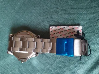 Reloj Samoa Analógico Negro y Plateado