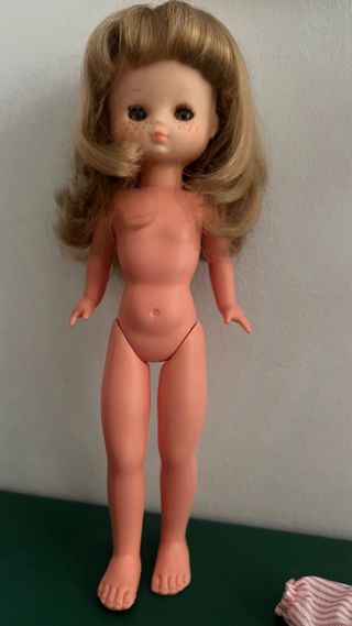 Muñeca Lesly Famosa