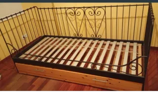 Diván Cama Nido Metal y Madera