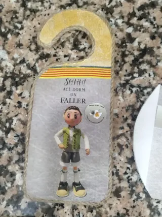 Colgador puerta fallero