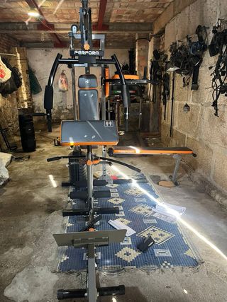 Máquina de gimnasio multifunción