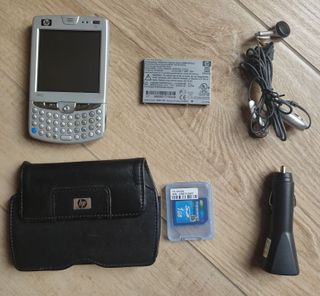 HP iPAQ HW6500 con accesorios y caja