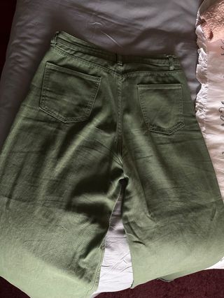 Pantalón campana verde