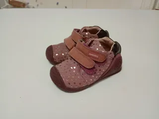 Biomecanics Talla 22 morados de Corazones