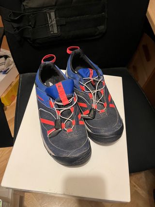 Zapatillas senderismo Quechua T.38 Impermeables