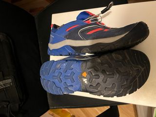 Zapatillas senderismo Quechua T.38 Impermeables