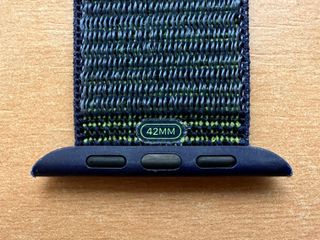 Apple Watch X Nike 42mm. Midnight Fog Sport Loop