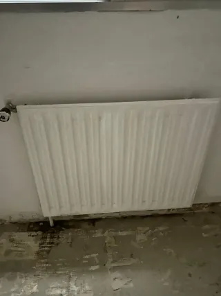 Radiador de chapa blanco