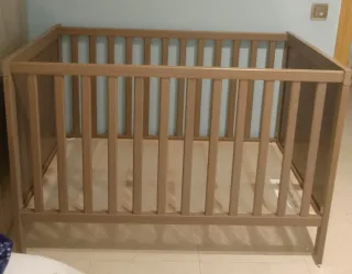 Cuna de madera