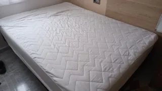 Cama somier+colchón+ ropa de cama