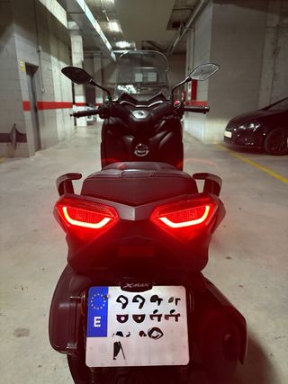 Yamaha Xmax 300 Negra