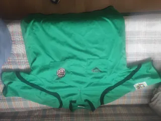 Camiseta árbitro fútbol verde