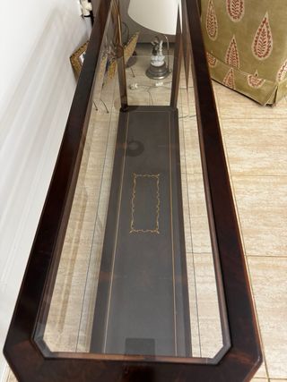 Consola expositor cristal y madera