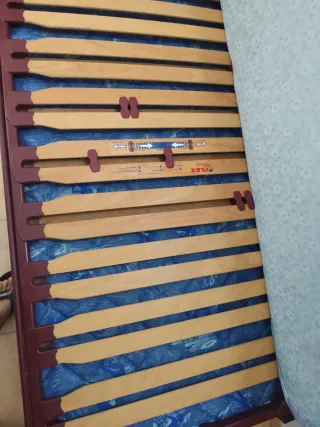 Base de cama y colchón