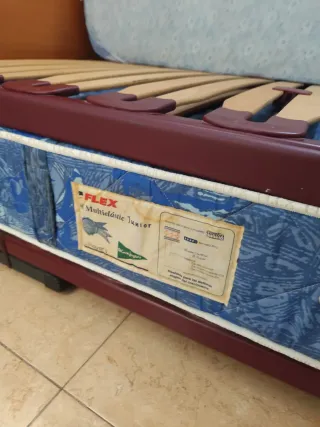 Base de cama y colchón