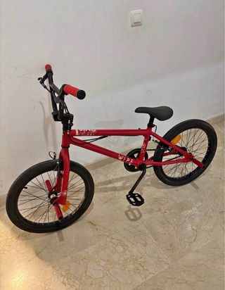 Bicicleta BMX Btwin Wipe 320 Roja